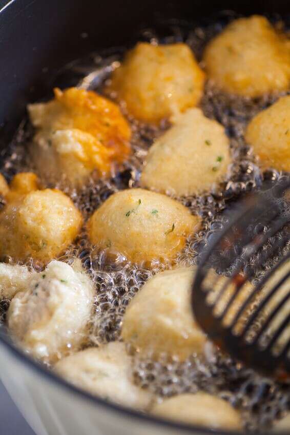 קלות וטעימות. סופגניות מילאנו־מומבאי // צילום: איתיאל ציון